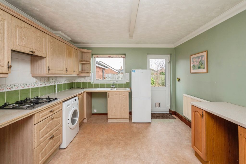 Property photo 2 of 16