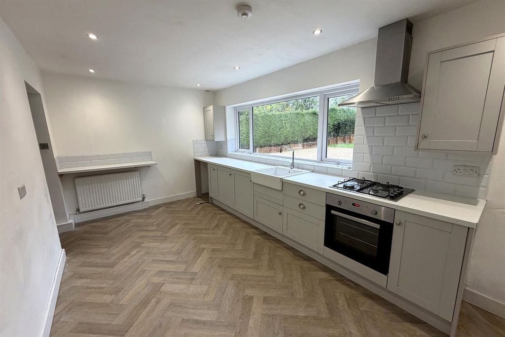 Property photo 2 of 12 Kichen 2.Jpg