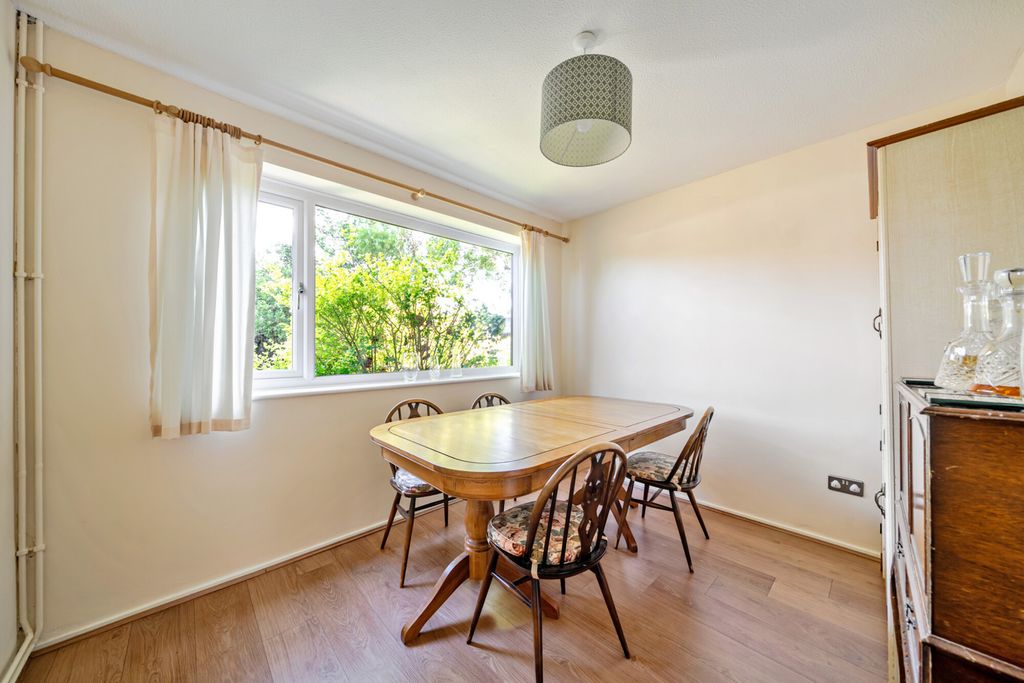 Property photo 3 of 20 1487404-8-6A4Bd82...