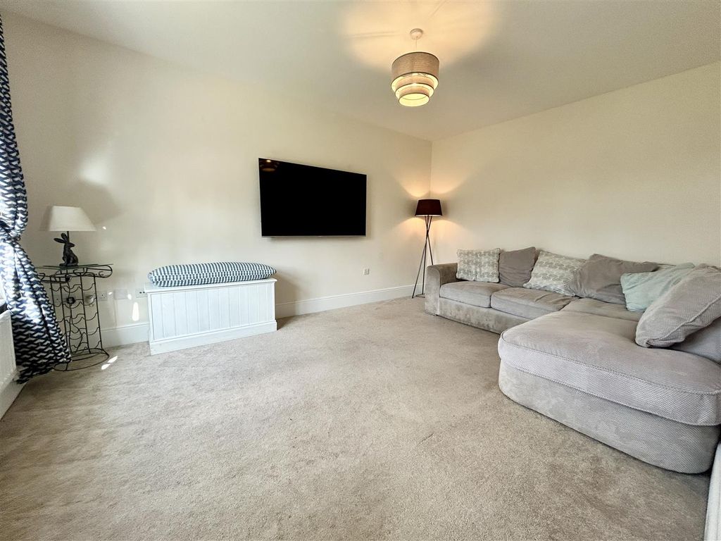 Property photo 3 of 30
