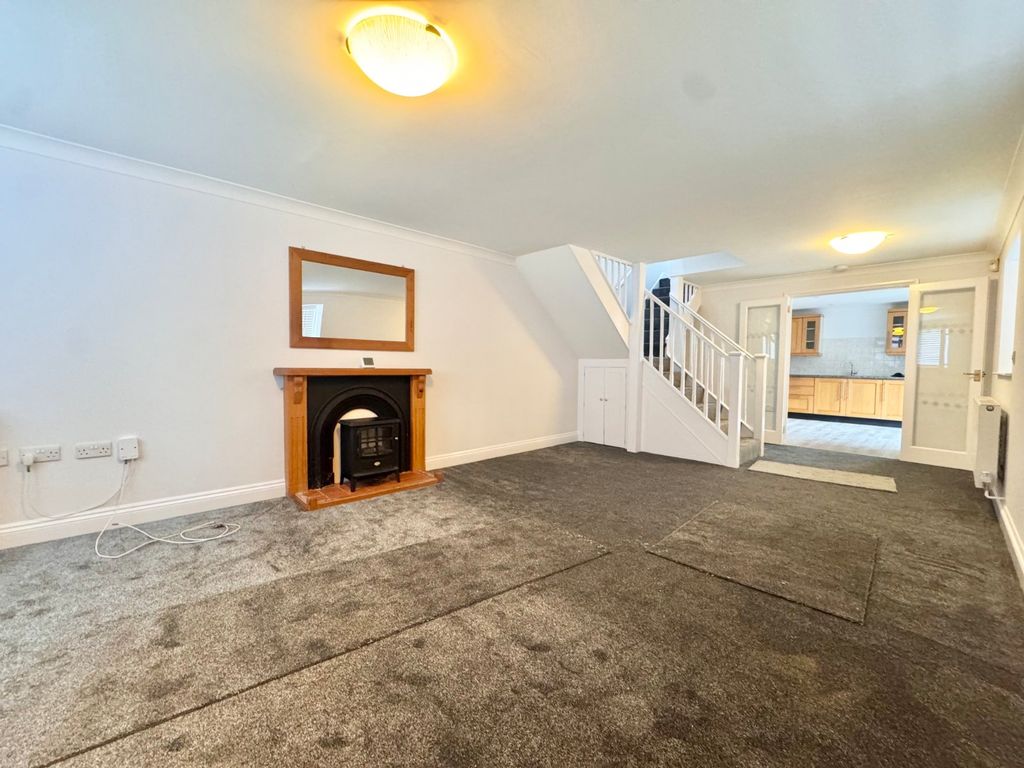 Property photo 3 of 9 Picture 3