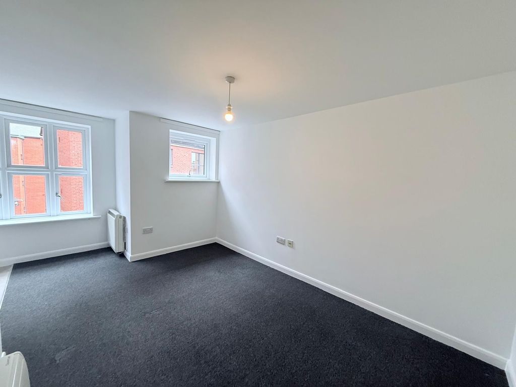 Property photo 3 of 6