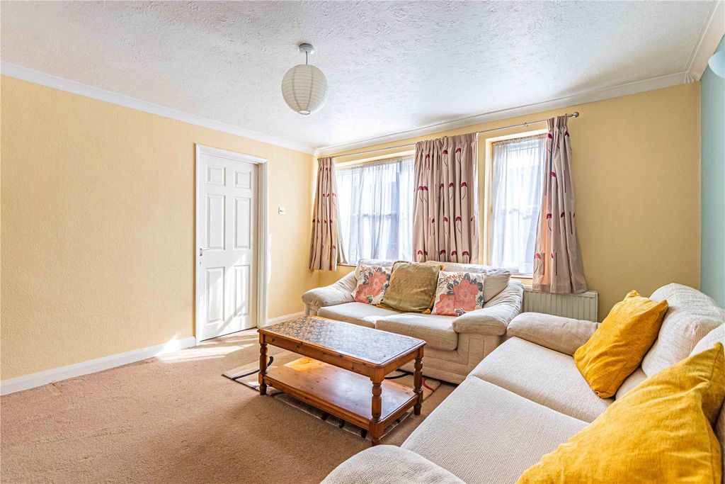 Property photo 3 of 28 Picture No. 07