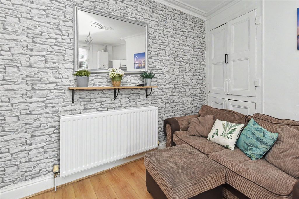Property photo 3 of 12 Picture No. 08