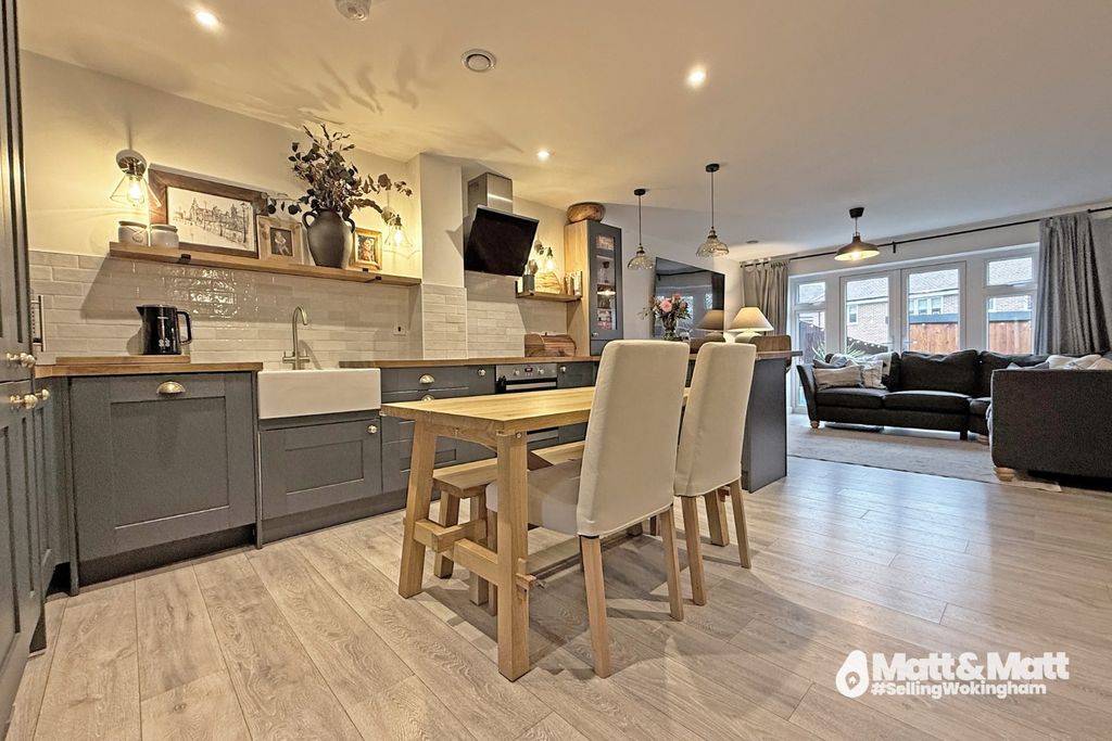 Property photo 2 of 12 1461203