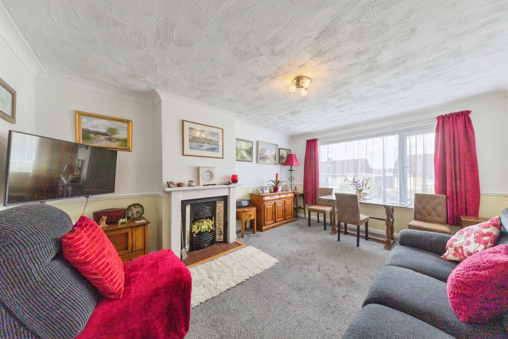 Property photo 2 of 19