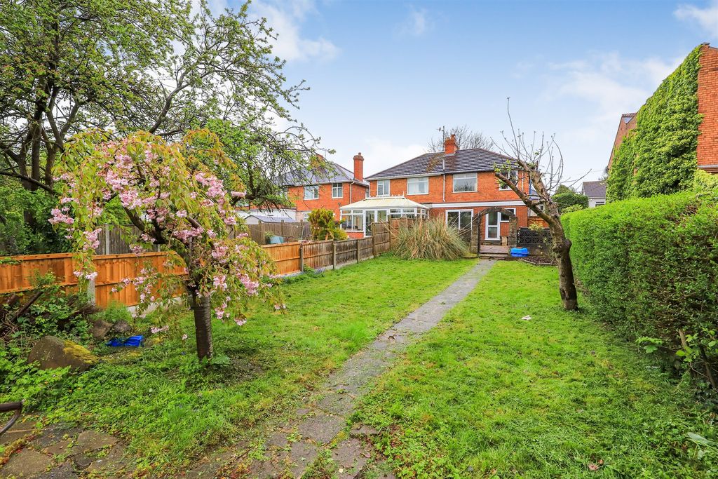 Property photo 2 of 16