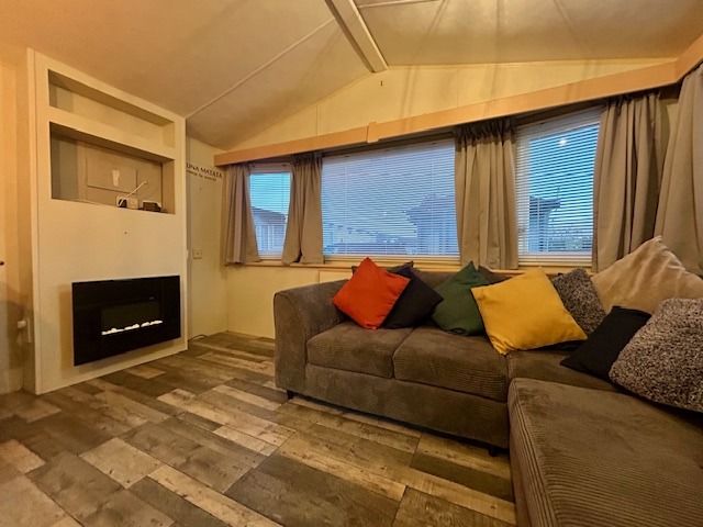 Property photo 2 of 8 Willerby Vacation At Six Arches Country Park