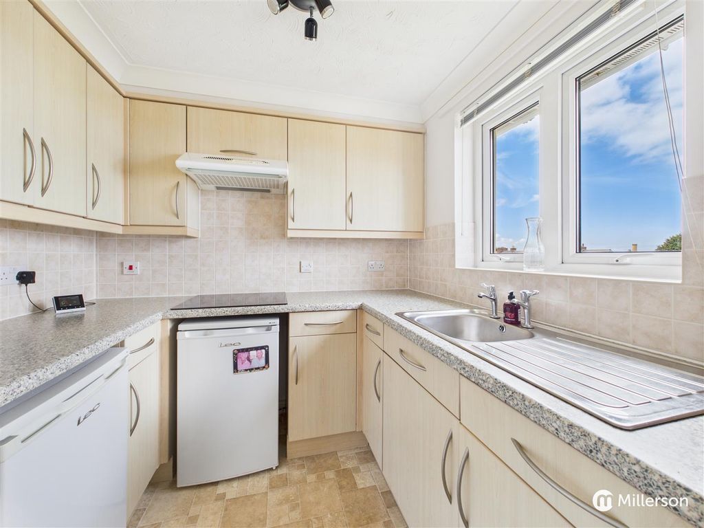Property photo 3 of 14 Cam05092G0-Pr0094-Still003.Jpg