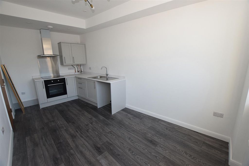 Property photo 2 of 8 Dsc_0006.Jpg