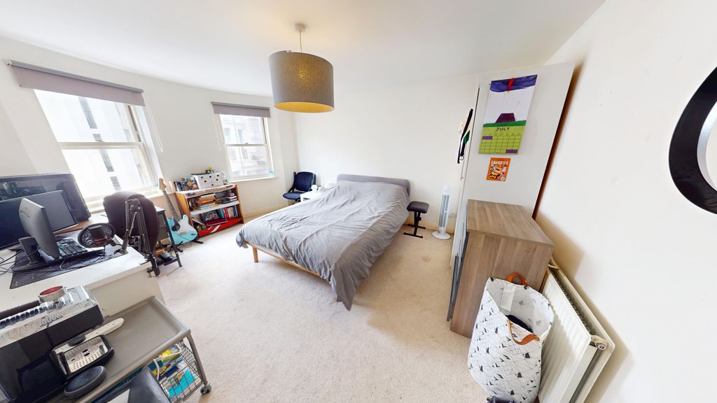 Property photo 2 of 5