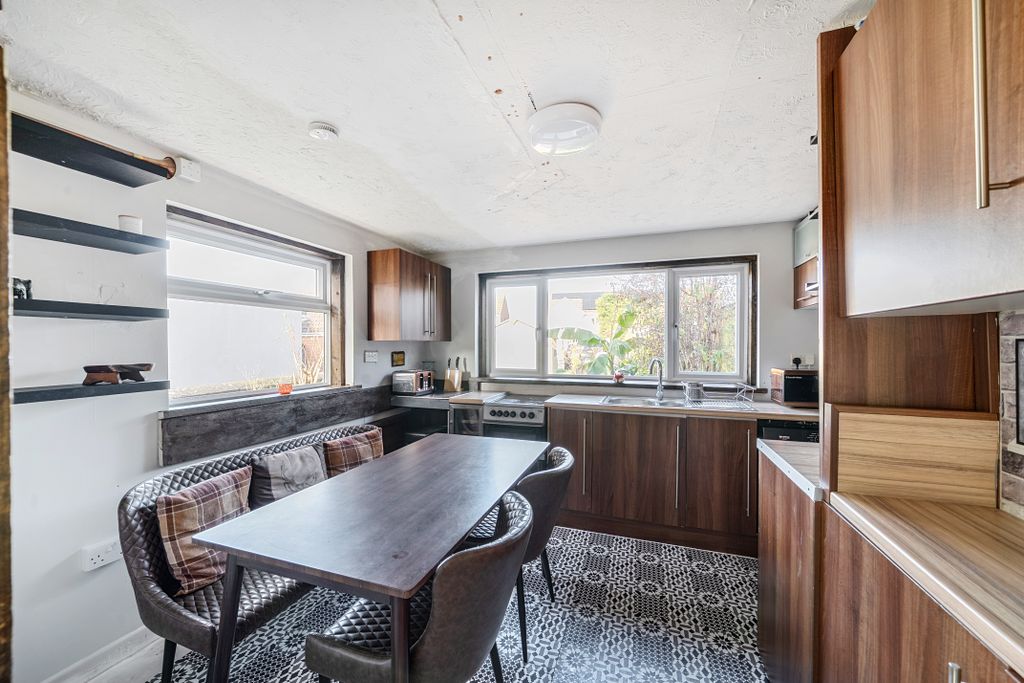 Property photo 3 of 13 137587916691dc45E3A9Fd