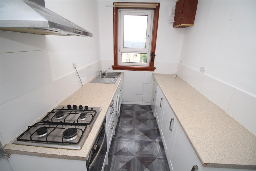Property photo 3 of 12 Img_0677.Jpg