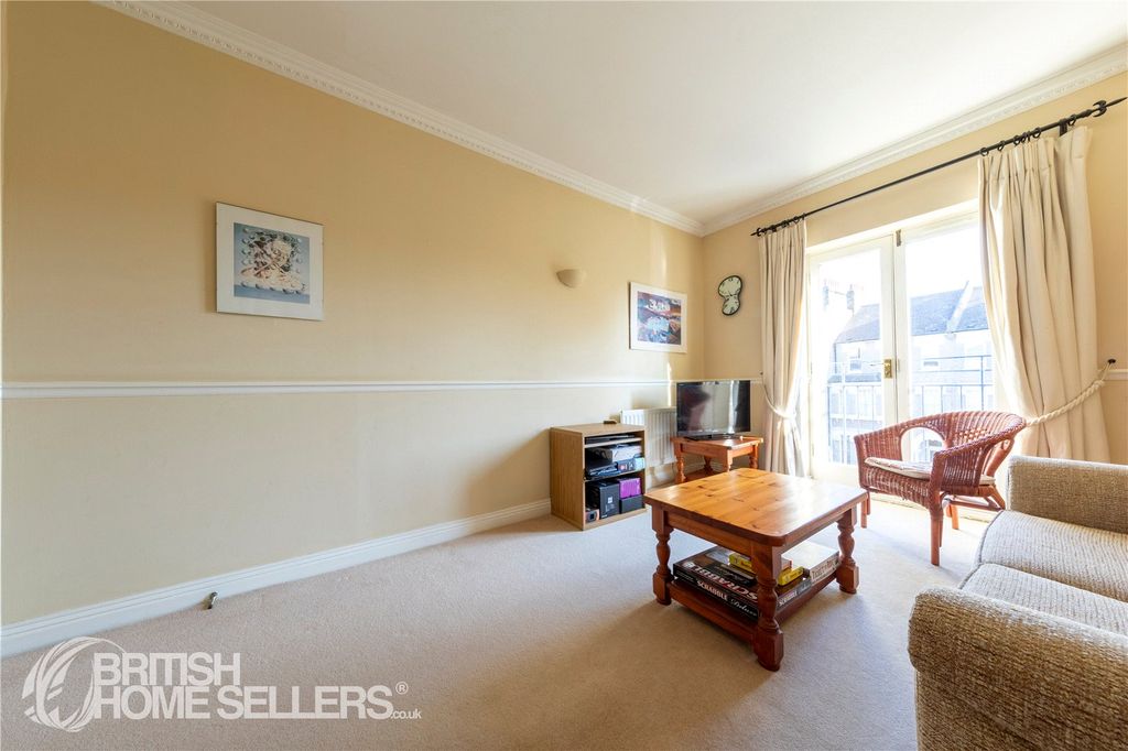 Property photo 3 of 12 Picture No. 06