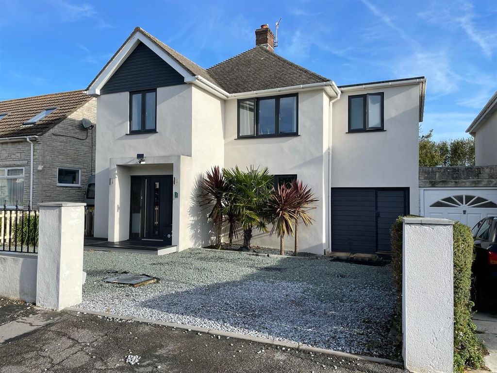 Property photo 1 of 33