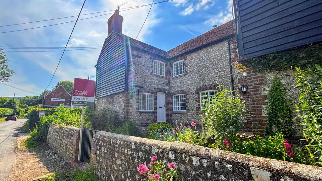 Property photo 1 of 13 36 The Square - New Lead Shot.Jpg