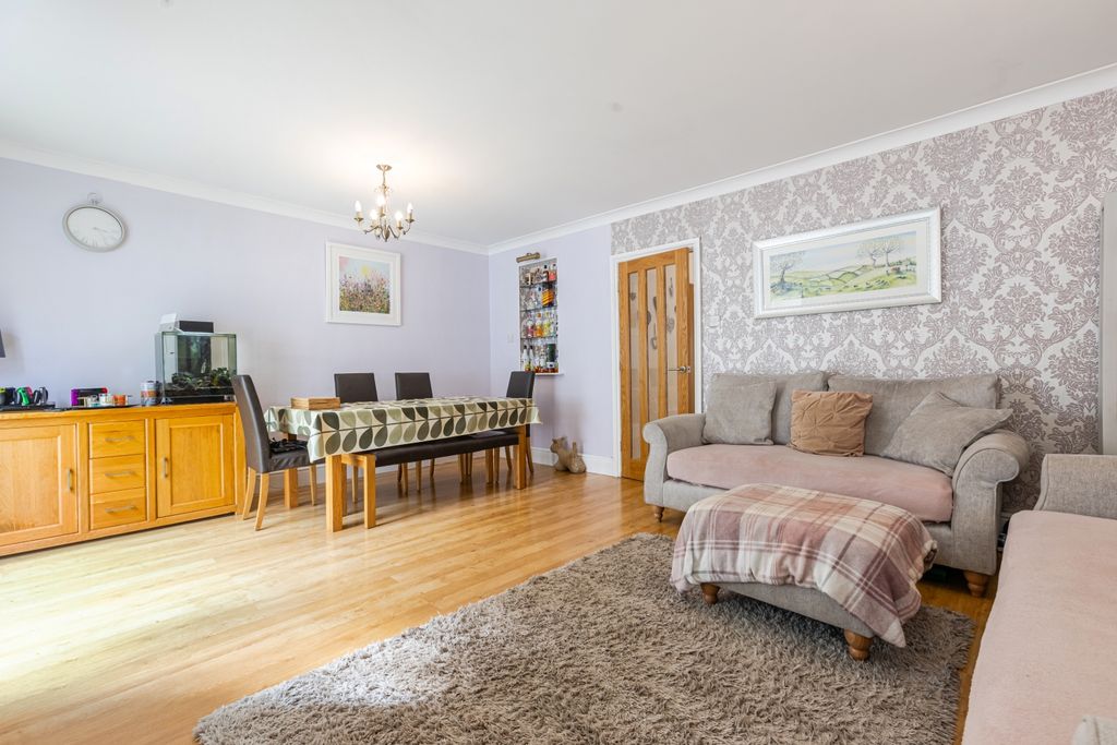 Property photo 2 of 16 A10 - 25 St Marys Park, Paignton - 250828