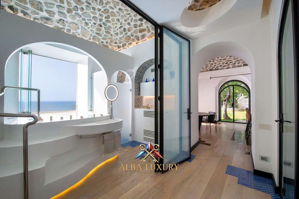 Property photo 2 of 48