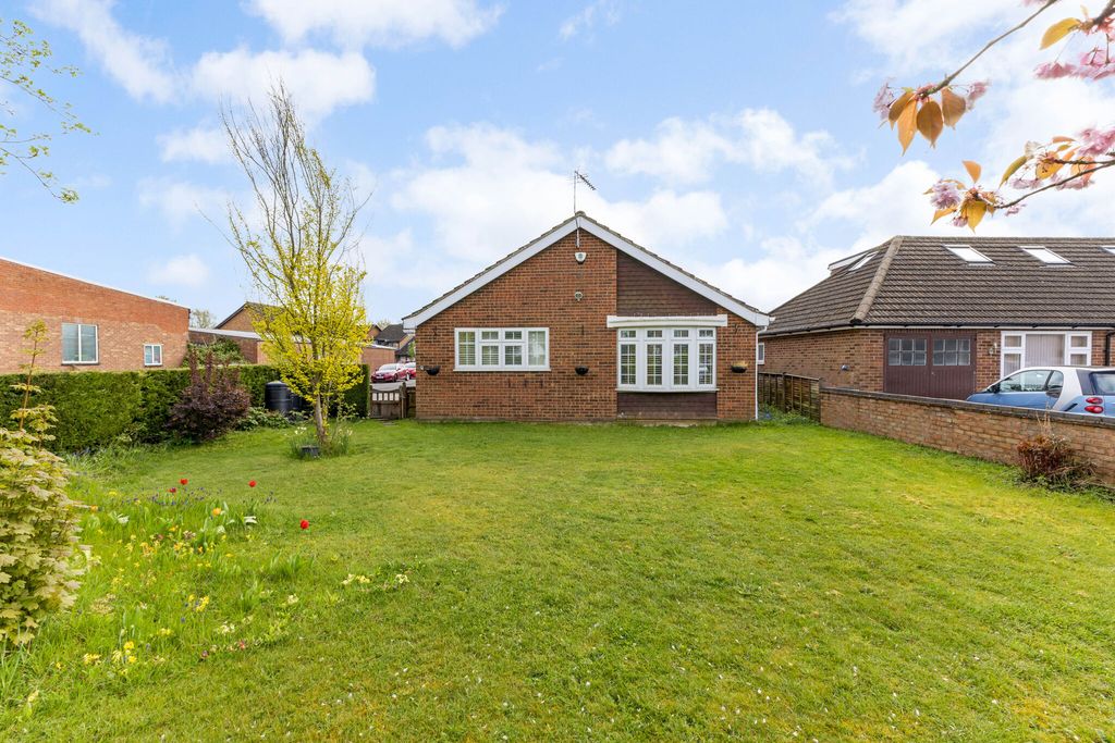 Property photo 1 of 12