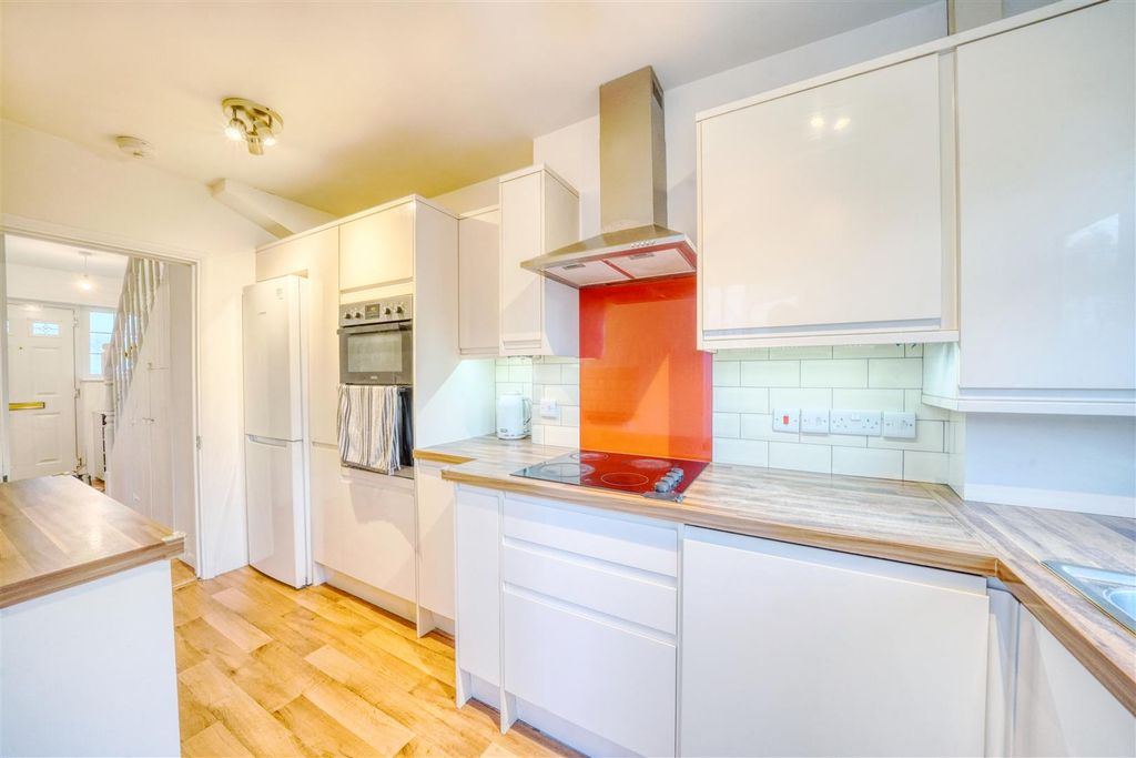 Property photo 3 of 22 Dsc07661_Hdr.Jpg