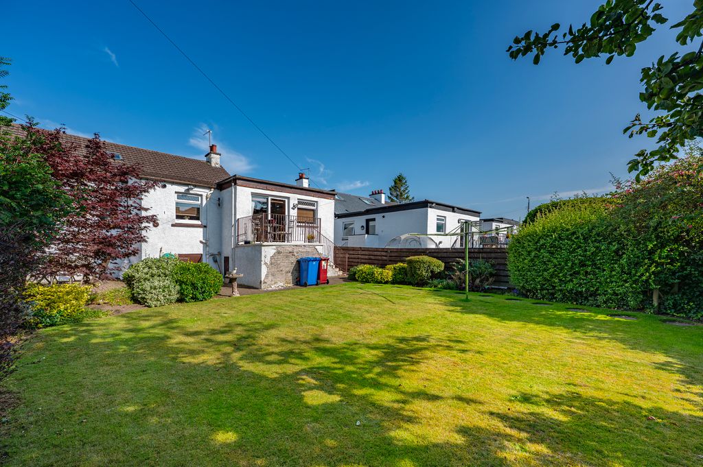Property photo 2 of 39
