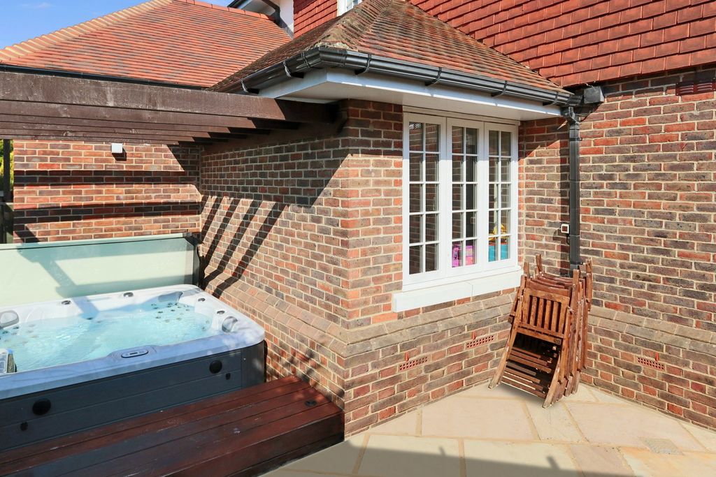 Additional image 27 of 5 bed detached house for saleHine Close, Coulsdon CR5