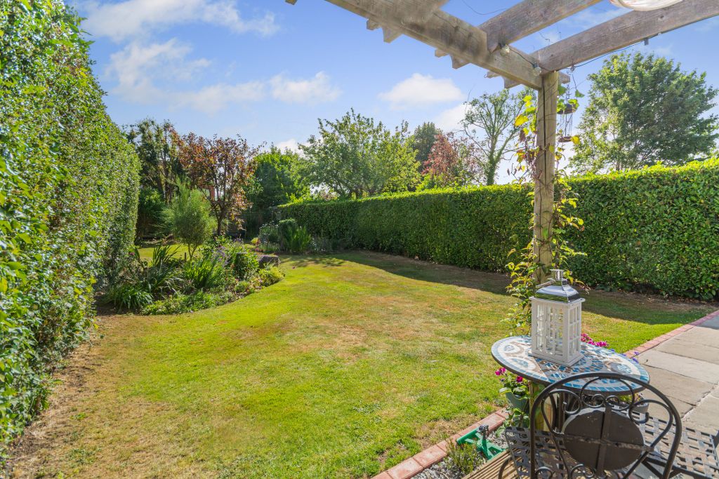 Property photo 3 of 13