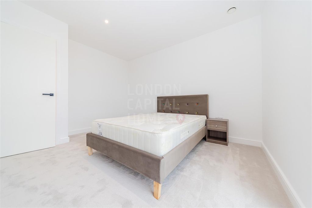 Property photo 3 of 10 2Sep9596.Jpg