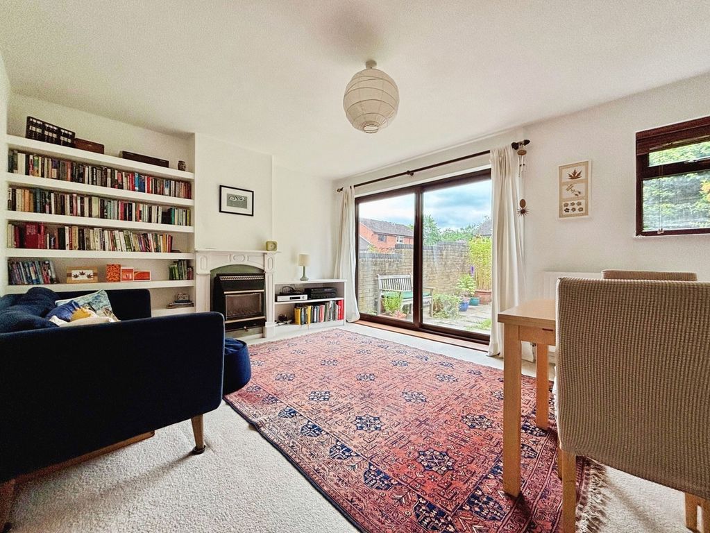 Property photo 3 of 16 Living Room