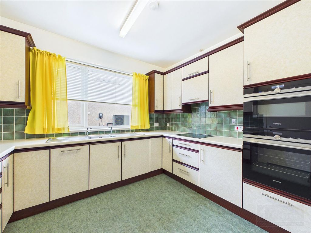 Property photo 2 of 36 Kitchen