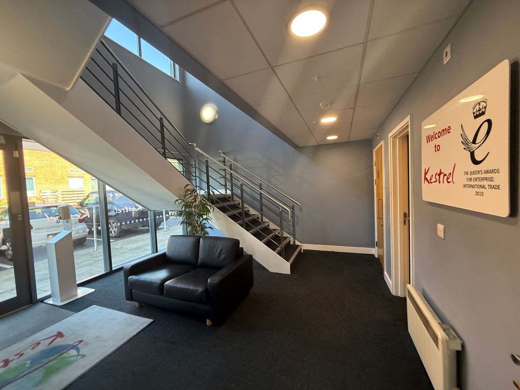 Property photo 3 of 11