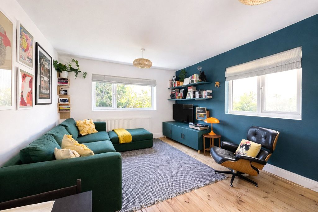 Property photo 2 of 14 Picture 2