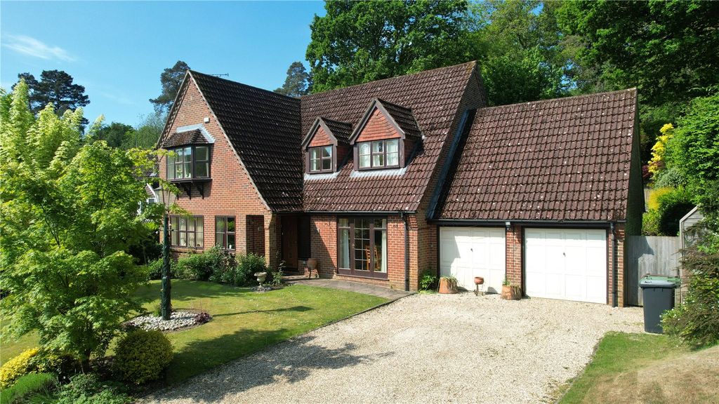 Property photo 1 of 20 Picture No. 34