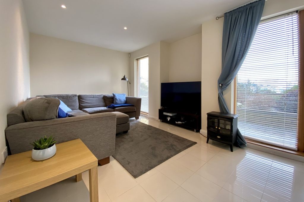 Property photo 3 of 11 Lounge/Dining Room