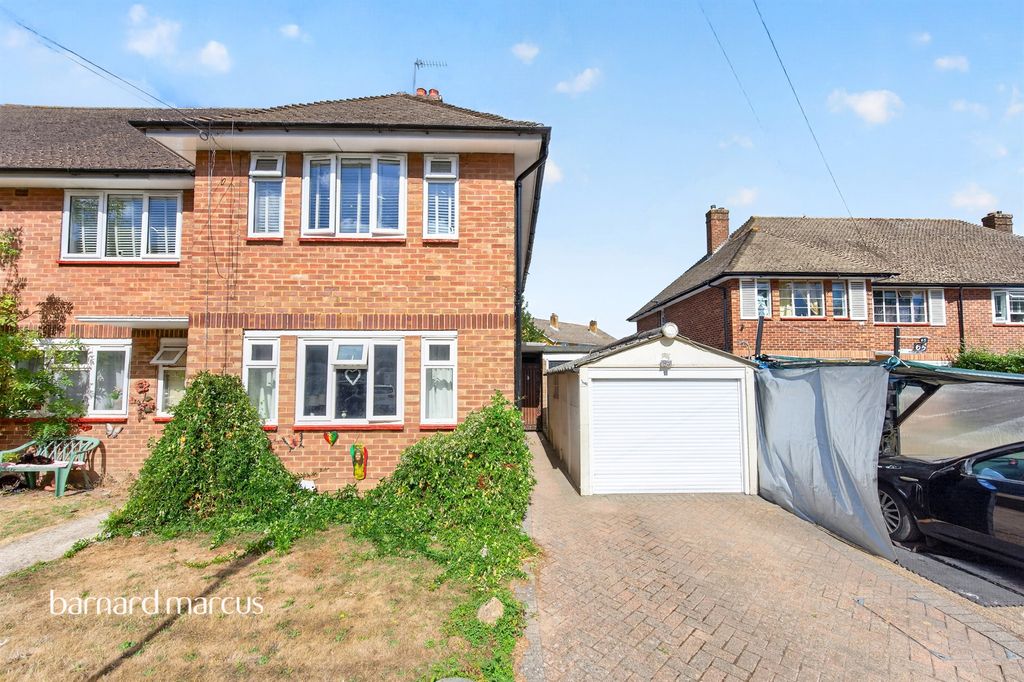 Property photo 1 of 11