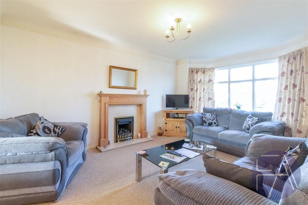 Property photo 2 of 14 5260151