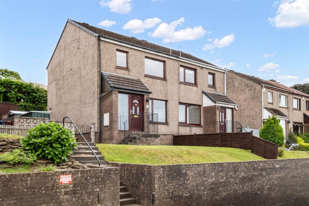 Property photo 1 of 32