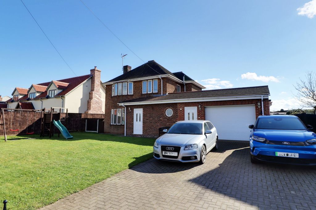 Property photo 1 of 30