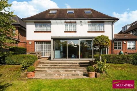 Property photo 3 of 25 85138_House_Cranbourne_Gardens_London_Greater_London_Nw11_0Hs_6S_Img_02_0000_Max_476x317