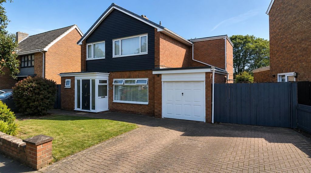 Property photo 1 of 32
