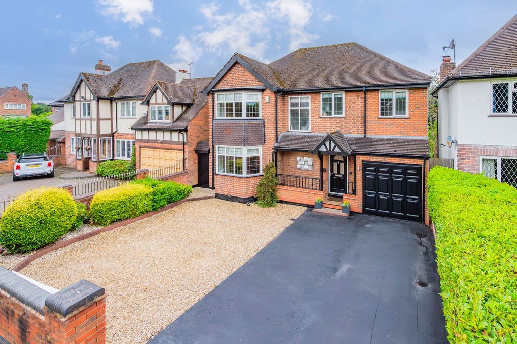 Property photo 1 of 54