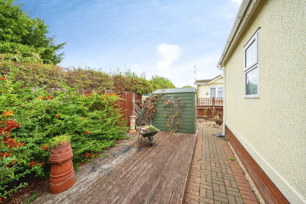 Property photo 2 of 16