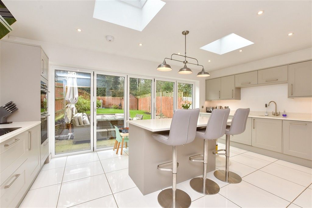 Property photo 1 of 14 Kitchen/Breakfast Room