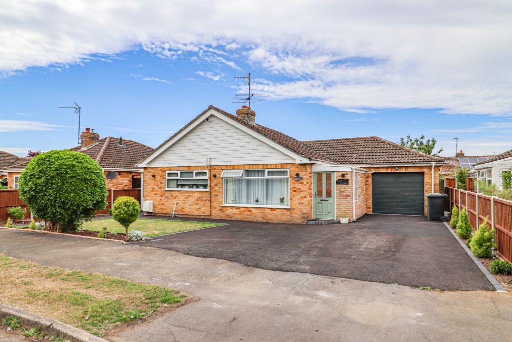 Property photo 1 of 20 4707511