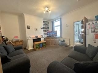 Property photo 3 of 13 98.Jpg