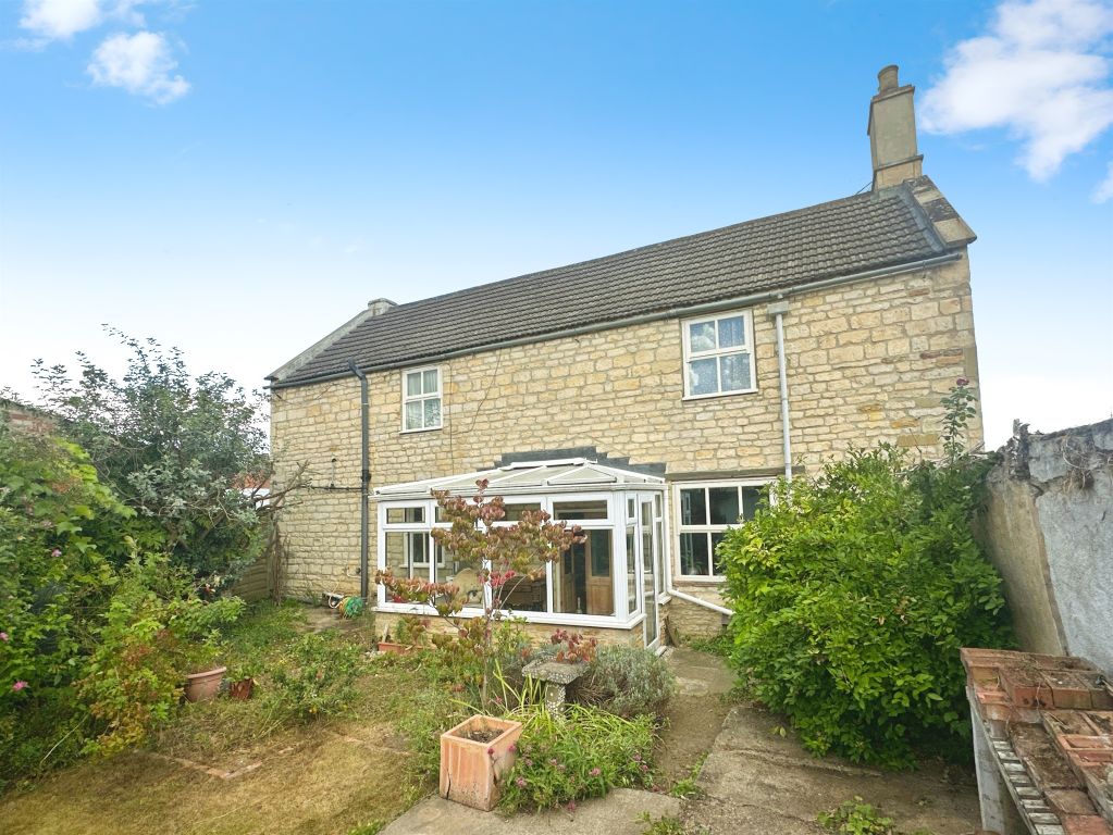 Property photo 2 of 20