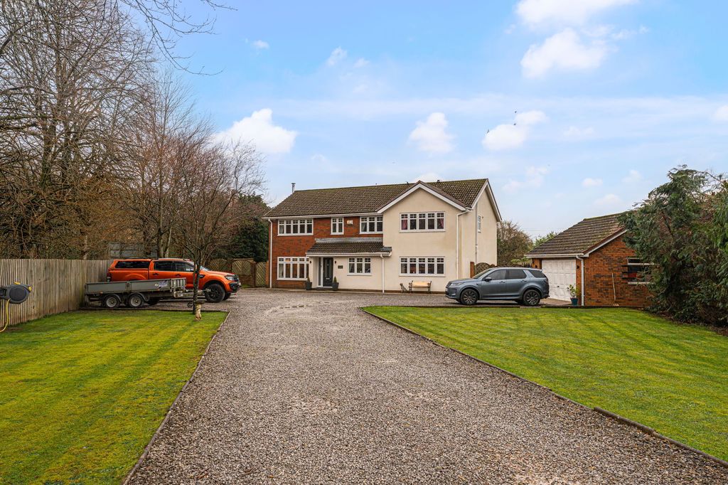 Property photo 1 of 49