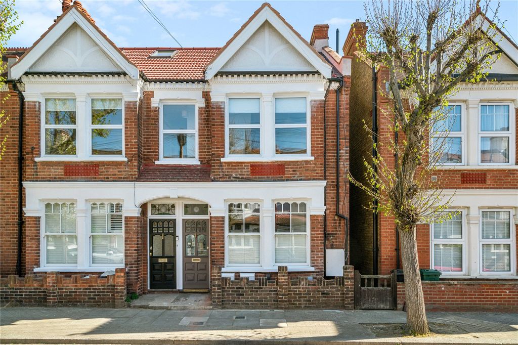 Property photo 1 of 9 Exterior