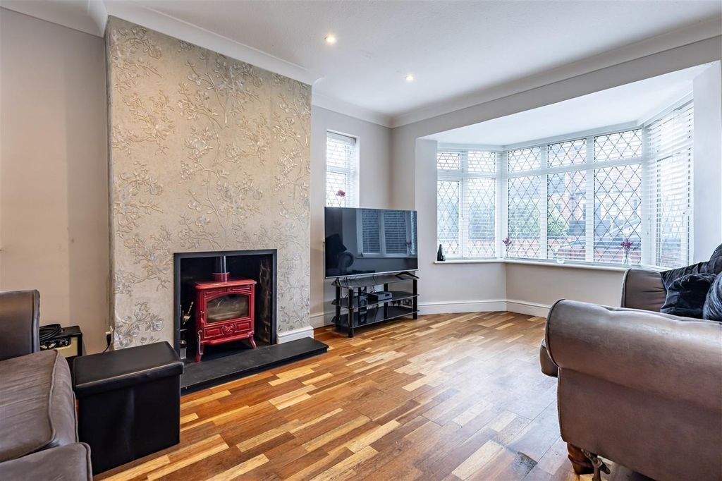 Property photo 3 of 25 15  Upper Swaines (27).Jpg