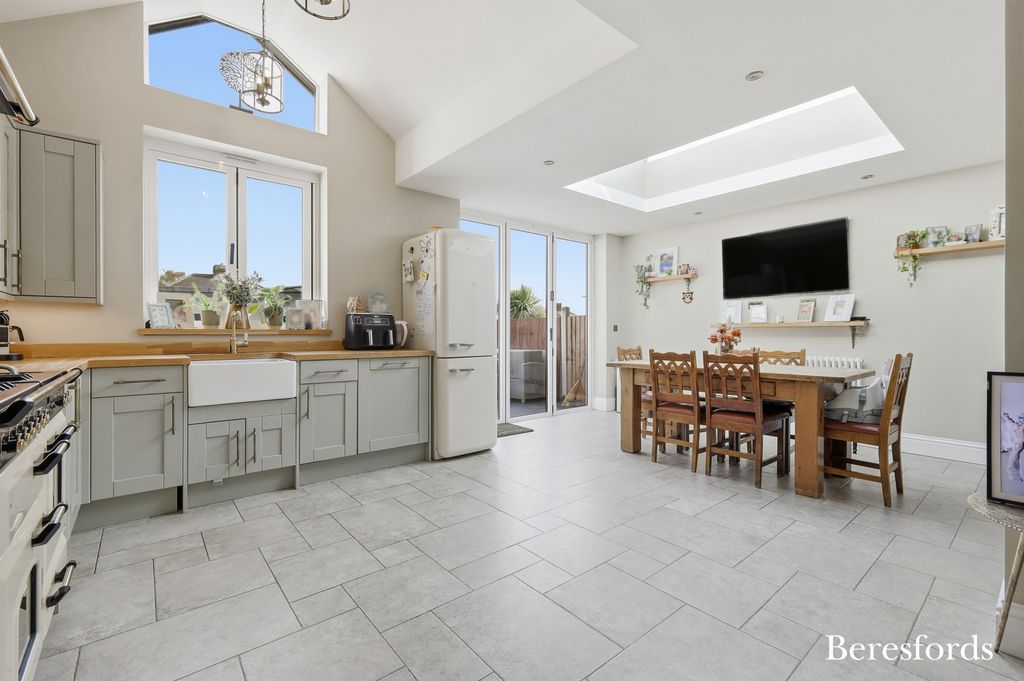 Property photo 2 of 20 Picture No. 03